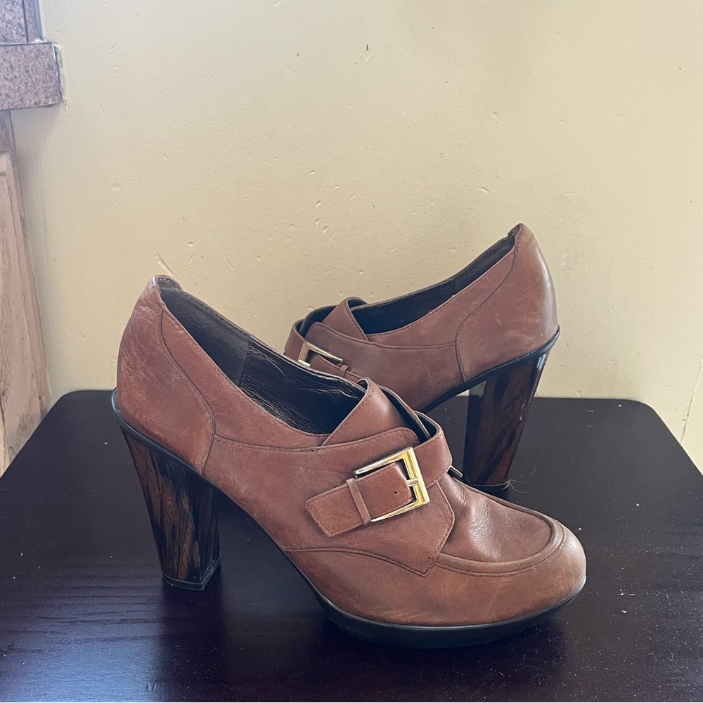 Soft Brown Leather Buckle Heels 10 M